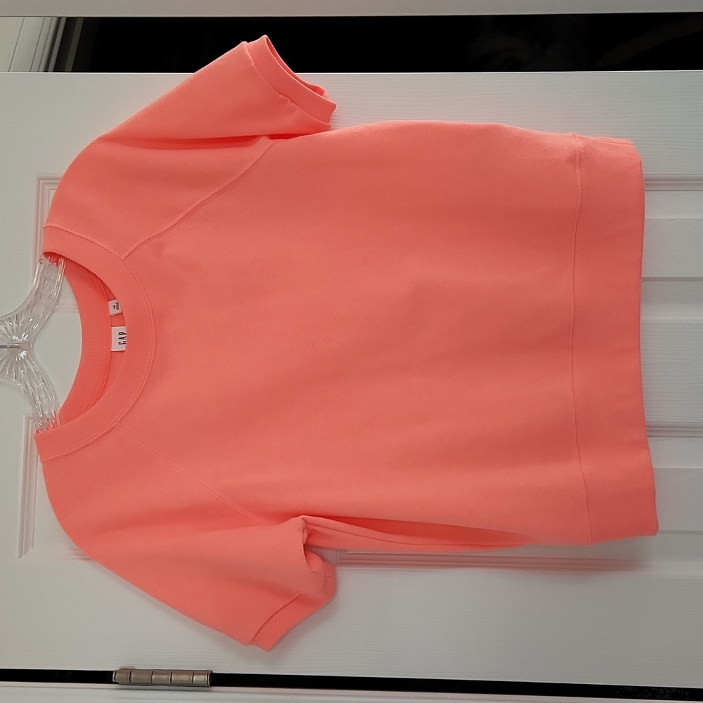Sweatshirt tee